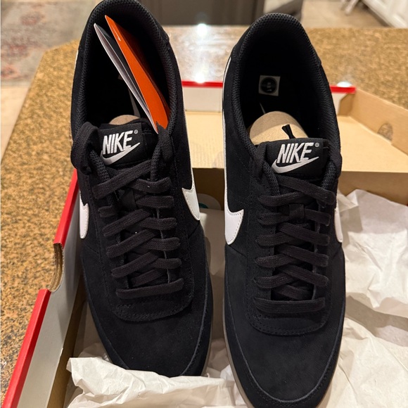 Nike Other - Nike Men's Black and White Sneakers